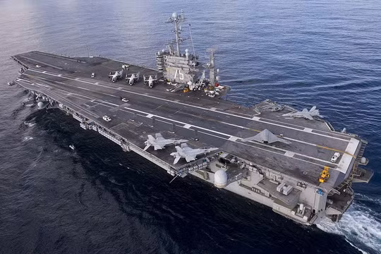 Tàu sân bay Harry S Truman. 