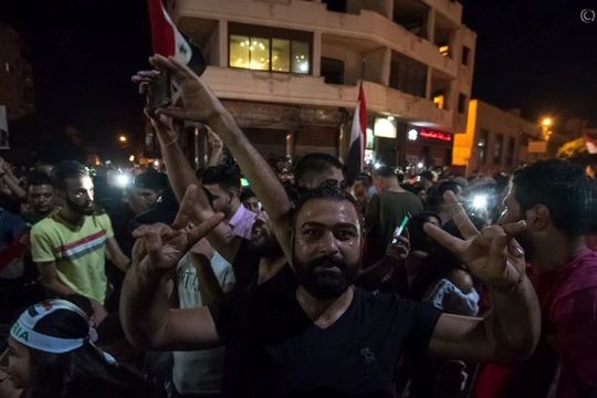 Người dân Aleppo chuẩn bị ăn mừng Giáng sinh.