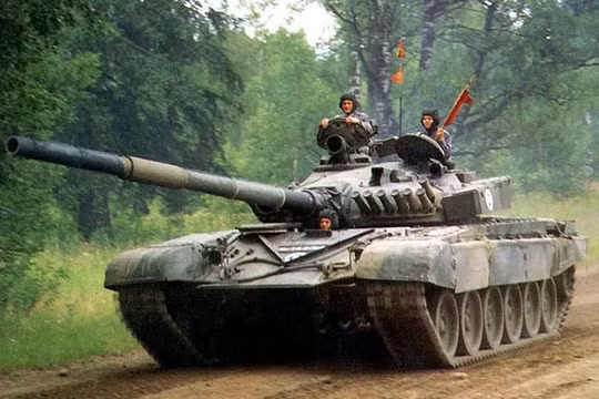 Xe tăng T-72.