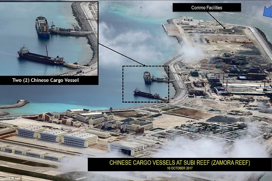 Công trình trái phép của Trung Quốc tại đảo đá Xu Bi.