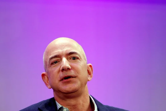 Tỷ phú Jeff Bezos