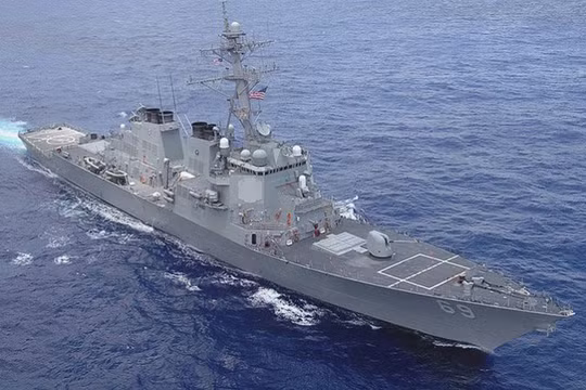 Tàu khu trục Donald Cook.