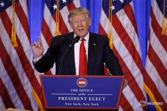 Tổng thống Donald Trump trong cuộc họp báo kết thúc hội nghị thượng đỉnh Hoa Kỳ - Triều Tiên tại Hà Nội.