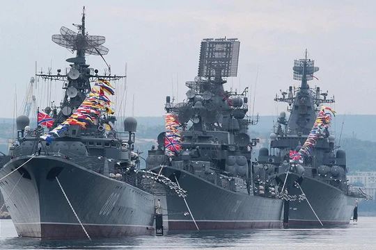 Tàu chiến của Nga. 