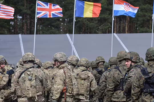 Quân NATO tại biên giới Nga.