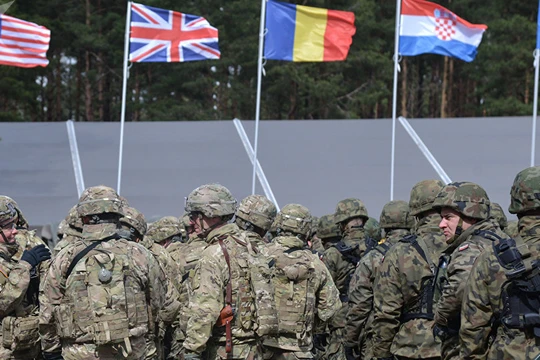 Quân NATO tại biên giới Nga.