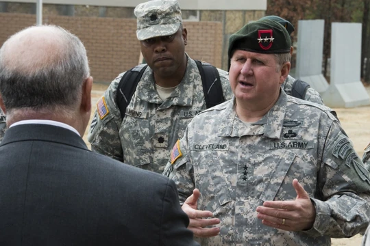 Tướng Charles Cleveland - tư lệnh SOCOM.