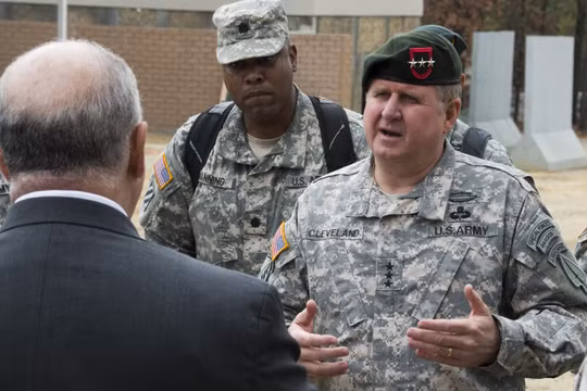 Tướng Charles Cleveland - tư lệnh SOCOM.