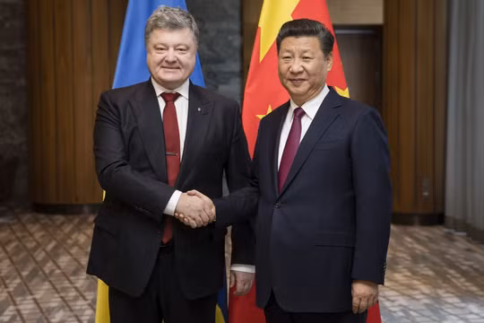 Tổng thống Ukraine và chủ tịch Trung Quốc.