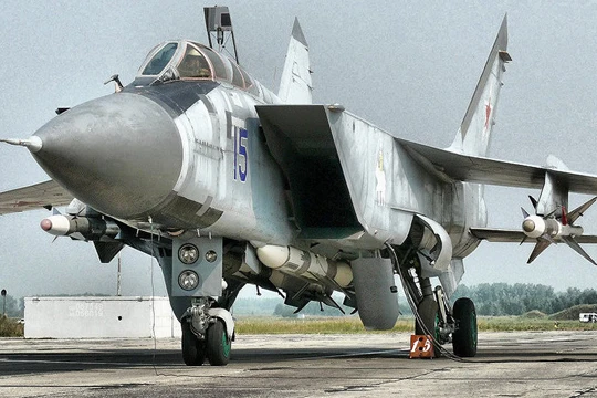 Máy bay tiêm kích đánh chặn tầm xa MiG-31 của Nga