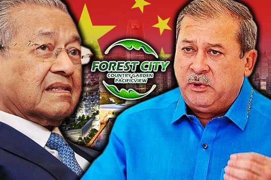 Ông Mahathir và vua Ibrahim.