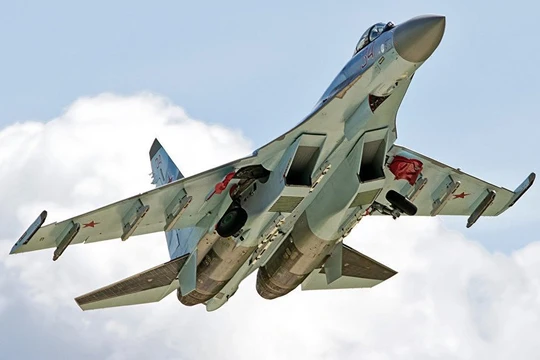 Máy bay Su-35S.