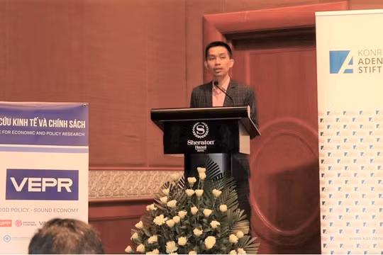 TS. Nguyễn Đức Thành phát biểu tại buổi tọa đàm (Nguồn: VEPR)