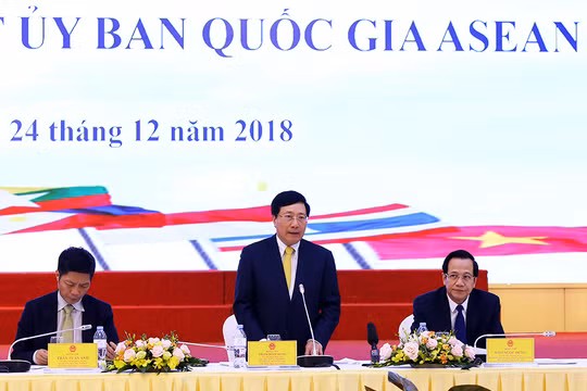 Phó Thủ tướng Phạm Bình Minh chỉ đạo tại một cuộc họp của Ủy ban Asean Quốc gia 2020 (Ảnh: VGP)
