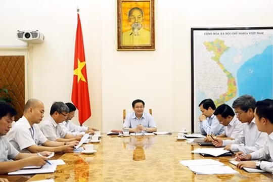 Một cuộc họp của Hội đồng Tư vấn chính sách tài chính, tiền tệ quốc gia (Nguồn: Internet)