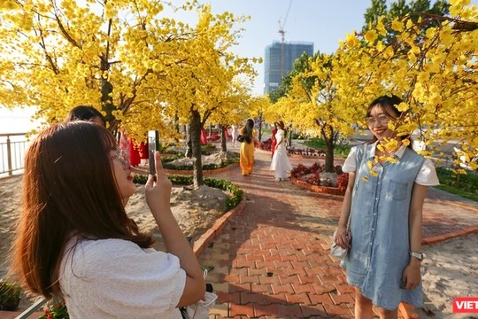 Tạo các video ngắn sử dụng hiệu ứng AR là cách thú vị để lưu giữ các giá trị truyền thống và khơi dậy niềm tự hào dân tộc trong mỗi người. 