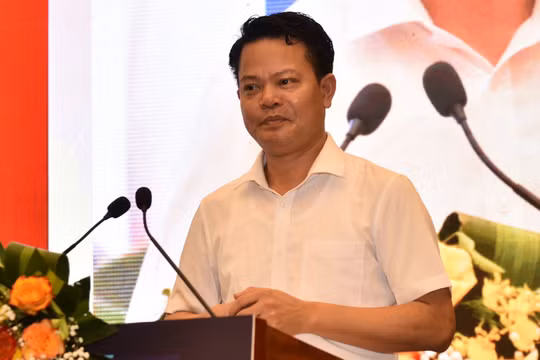 Đại tá Vũ Văn Tấn - Phó Cục trưởng C06. Bộ Công an