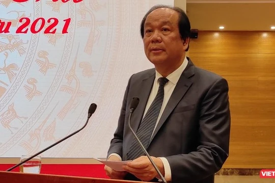 Ông Mai Tiến Dũng khi đương nhiệm Bộ trưởng, Chủ nhiệm Văn phòng Chính phủ .