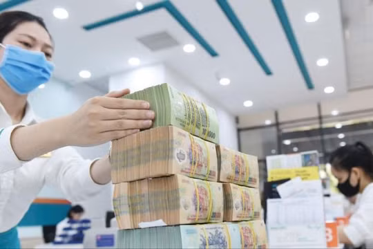 Để đánh giá đúng về mức độ khả tín của khách hàng vay, việc sử dụng các giải pháp công nghệ hiện đại, tiên tiến (AI, BI, Blockchain,…) trong thu thập, khai thác dữ liệu lớn, dữ liệu thay thế là việc cần làm hiện nay. 