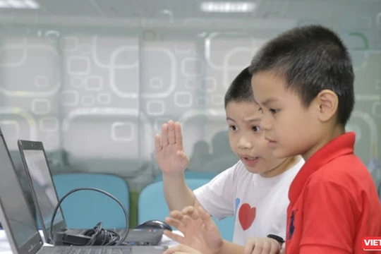 Chỉ 36% trẻ em Việt Nam nắm được cách để an toàn trên không gian mạng