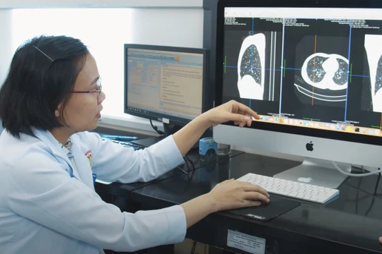 Ứng dụng Y tế trực tuyến liên kết trực tiếp với cơ sở dữ liệu về nhân sự hành nghề tại tất cả các cơ sở khám, chữa bệnh. Ảnh minh hoạ.