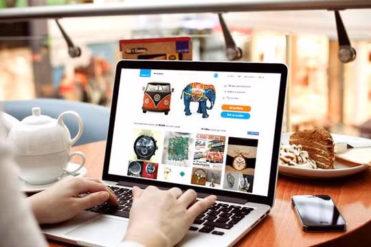 Đấu giá trực tuyến là hình thức đã được áp dụng phổ biến ở nhiều quốc gia trên thế giới.