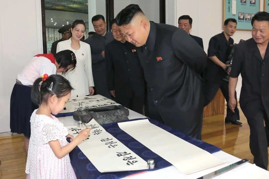 Nhà lãnh đạo Triều Tiên Kim Jong Un dành sự quan tâm đặc biệt cho Trường mẫu giáo Kyongsang.