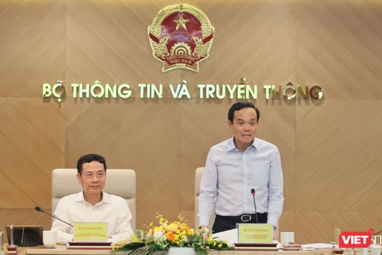 Phó Thủ tướng Trần Lưu Quang phát biểu tại buổi làm việc với Bộ Thông tin và Truyền thông.