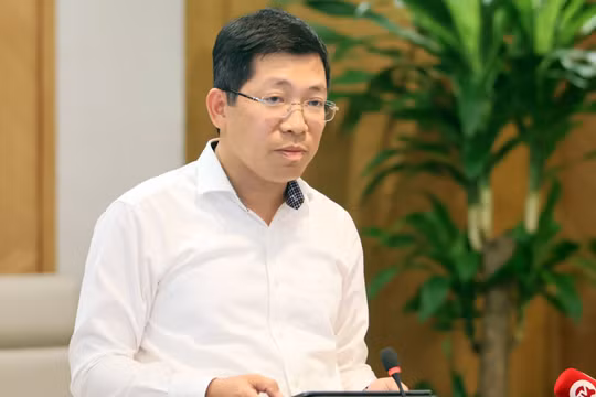 Cục trưởng Cục Báo chí Lưu Đình Phúc phát biểu