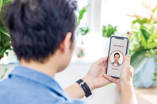 Đa phần việc xác thực eKYC trong khâu đối chiếu người thật và ảnh trên giấy tờ tùy thân đều chỉ yêu cầu ảnh chụp chân dung hay những tác vụ đơn giản.