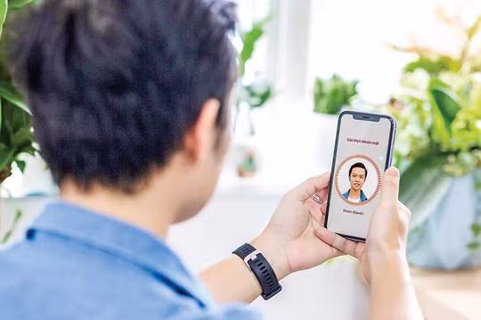 Đa phần việc xác thực eKYC trong khâu đối chiếu người thật và ảnh trên giấy tờ tùy thân đều chỉ yêu cầu ảnh chụp chân dung hay những tác vụ đơn giản.