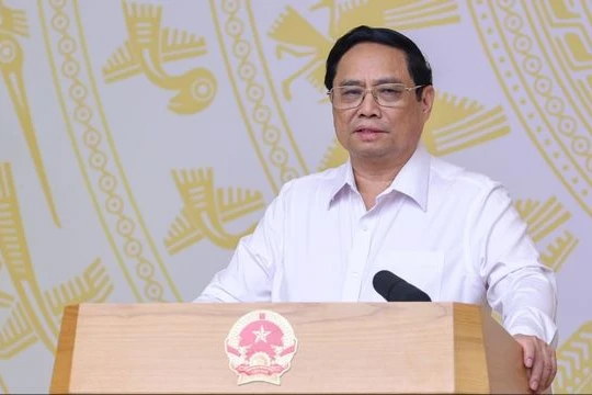 Thủ tướng nhấn mạnh phải chủ động ứng phó với các thách thức từ không gian mạng, không để bị động, bất ngờ. 