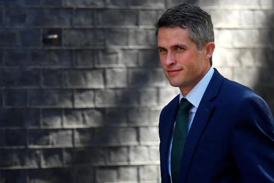 Bộ trưởng Quốc phòng Gavin Williamson vừa bị Thủ tướng Anh Theresa May sa thải vì tiết lộ thông tin liên quan đến Huawei. Ảnh: Reuters