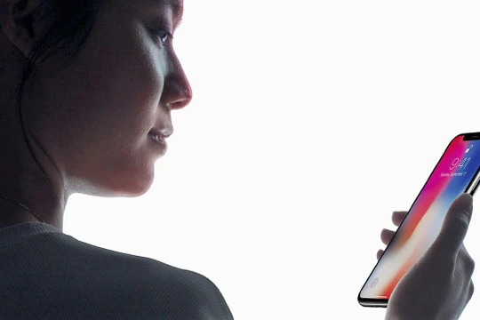 Apple nổi tiếng về khả năng bảo mật một phần nhờ công nghệ nhận diện khuôn mặt tiên tiến, FaceID. Ảnh: 