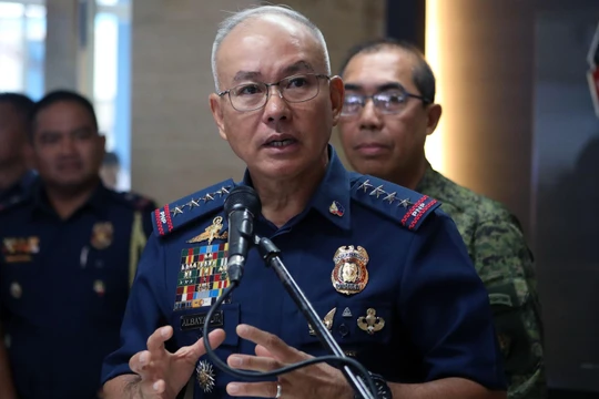 Tướng Oscar Albayalde, người đứng đầu Cảnh sát Quốc gia Philippines (PNP), cho biết ông sẽ chỉ đạo lực lượng thực thi pháp luật nước này điều tra cáo buộc Huawei làm gián điệp cho Trung Quốc. Ảnh: Rapler