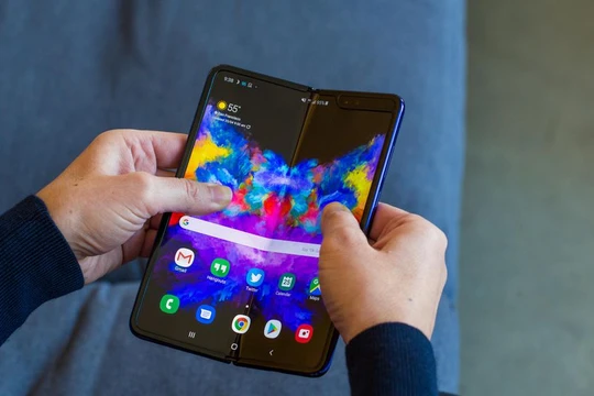 Samsung Galaxy Fold. Ảnh minh họa: CNET