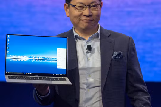 The Information cáo buộc Huawei sao chép công nghệ của MacBook Pro 2016 để sản xuất MateBook Pro. Ảnh: TechNave