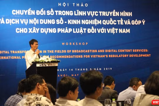 Phó Chủ tịch Hội Truyền thông số Việt Nam, ông Nguyễn Xuân Cường phát biểu tại Hội thảo.