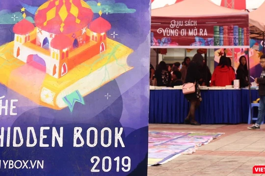 Hội chợ sách The Hidden Book: Nghìn lẻ một đêm tổ chức tại Cung Thiếu nhi ngày 17-3.