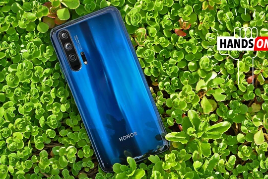 Huawei Honor 20 Pro. Ảnh: Gizmodo