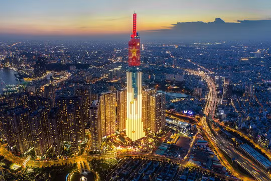 Fitch Ratings nâng xếp hạng tín nhiệm Việt Nam lên BB+, triển vọng "ổn định"