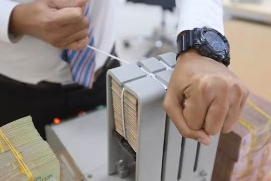 Vì sao cần bỏ trần tín dụng?