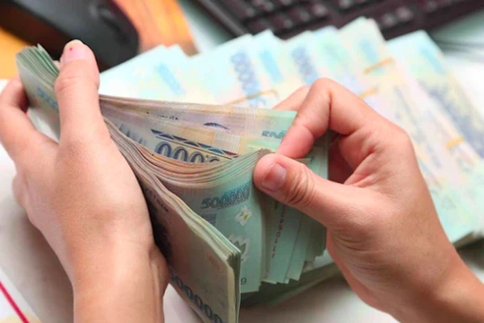 NHNN ‘hút’ ròng 100.000 tỉ đồng qua kênh tín phiếu 