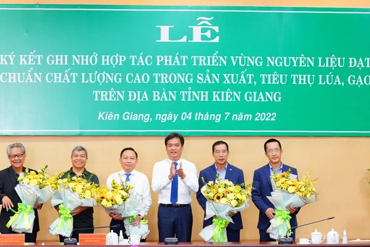 Đại diện LTG, Sở Nông nghiệp và Phát triển Nông thôn Kiên Giang và MB Bank tại buổi lễ ký kết hợp tác