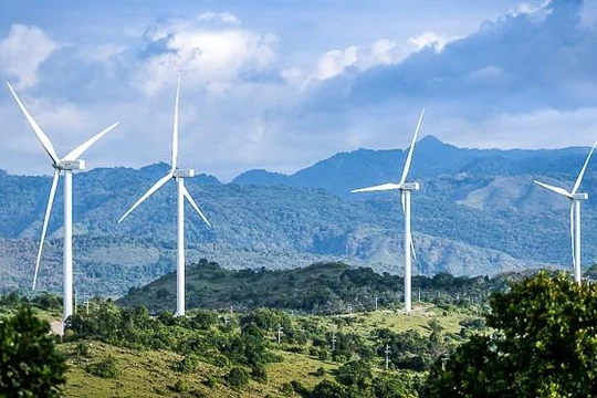 ‘Bóng’ Phú Điền đằng sau cụm dự án phong điện Đơn Dương 1-3 và 3A tại Lâm Đồng