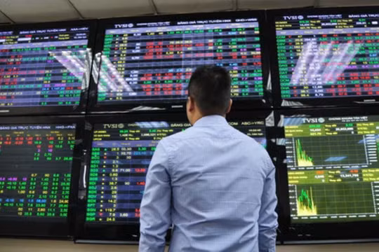 Thêm 340.000 tài khoản chứng khoán bị đóng