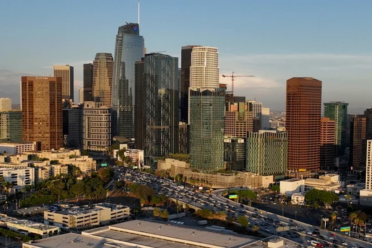 Tòa nhà THEA at Metropolis được Greenland Holdings bán với giá chiết khấu tới 30% so với mức giá đã chào bán trước đó (Ảnh: Getty Images).