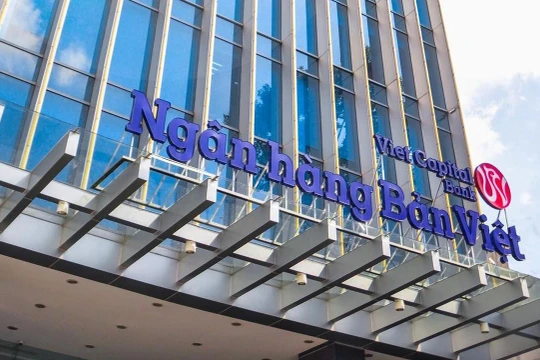 Saigon NIC thoái bớt vốn tại VietCapital Bank