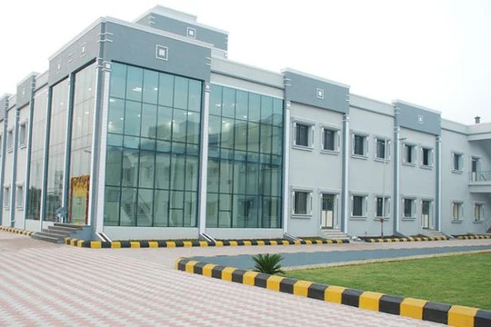 Chân dung đại gia Ấn Độ rót vốn chục tỷ đô vào công viên dược ở Việt Nam