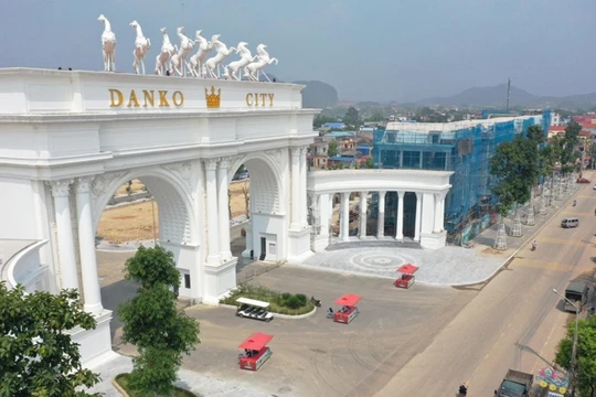 'Gom' đất giỏi như Danko Group, The Light Group